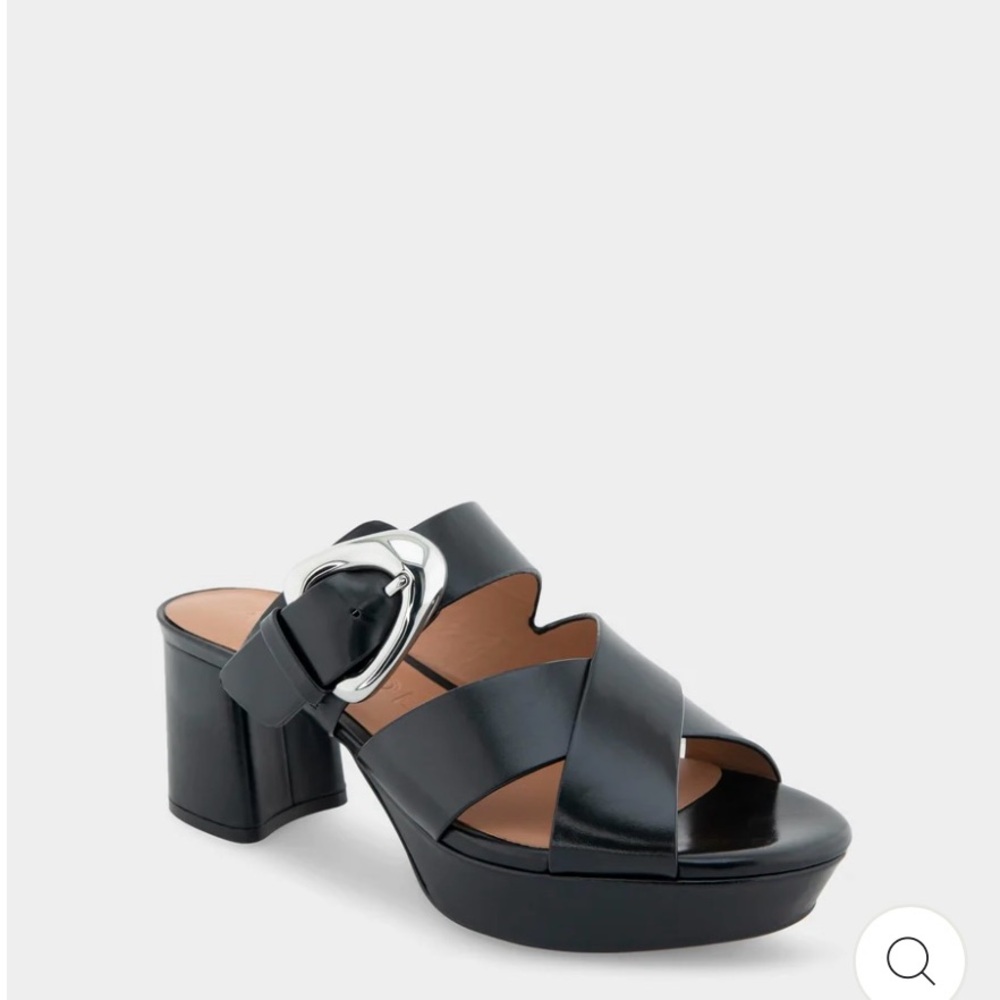 NWT Aerosoles Collin Black Leather Sandals with Silver Buckle 7.5M